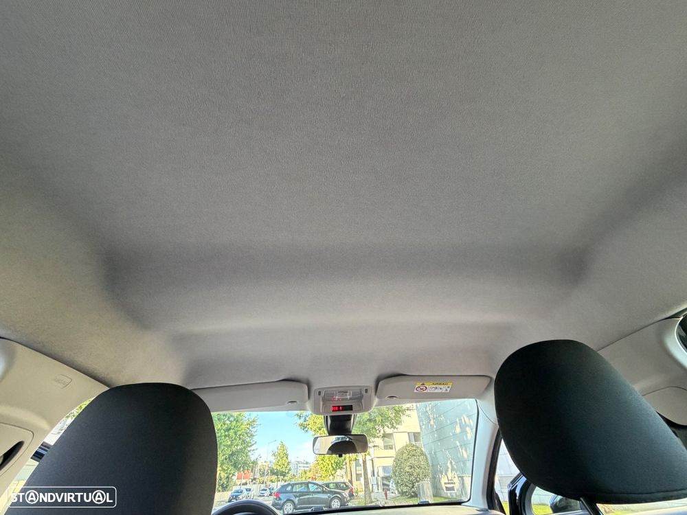 Citroën C3 1.2 PureTech Shine - 29