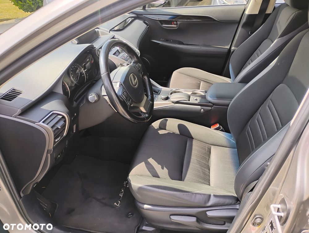 Lexus NX 200t Elite AWD - 11