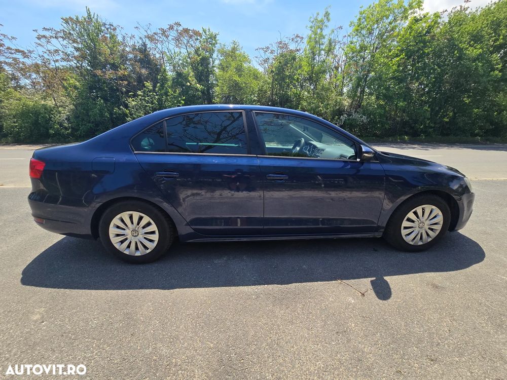 Volkswagen Jetta - 7