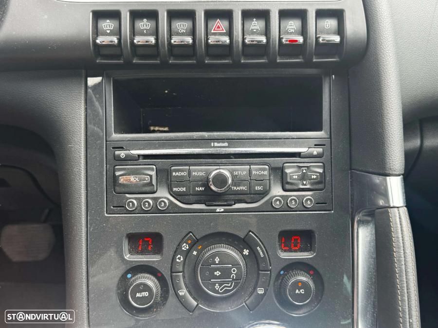 Peugeot 3008 1.6 HDi Sport CMP6 - 17