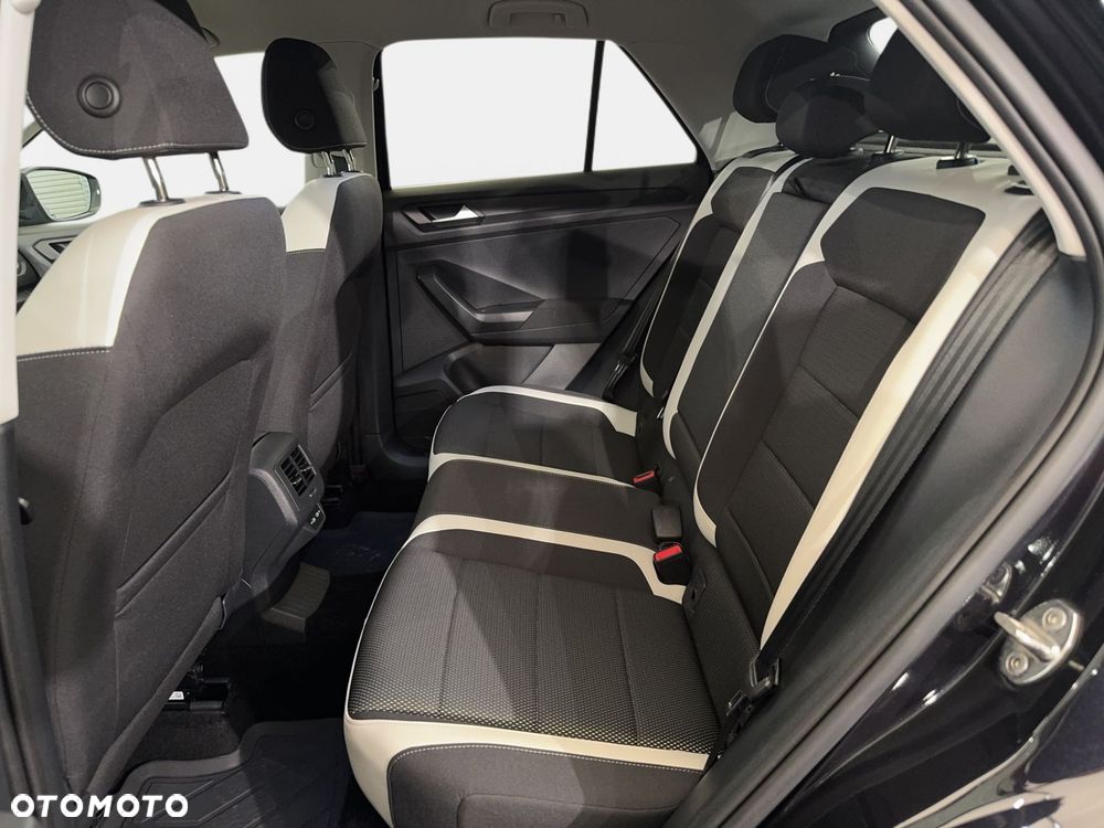 Volkswagen T-Roc - 14