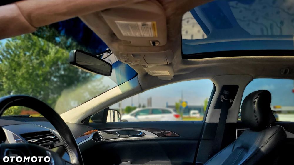 Lincoln MKZ - 11