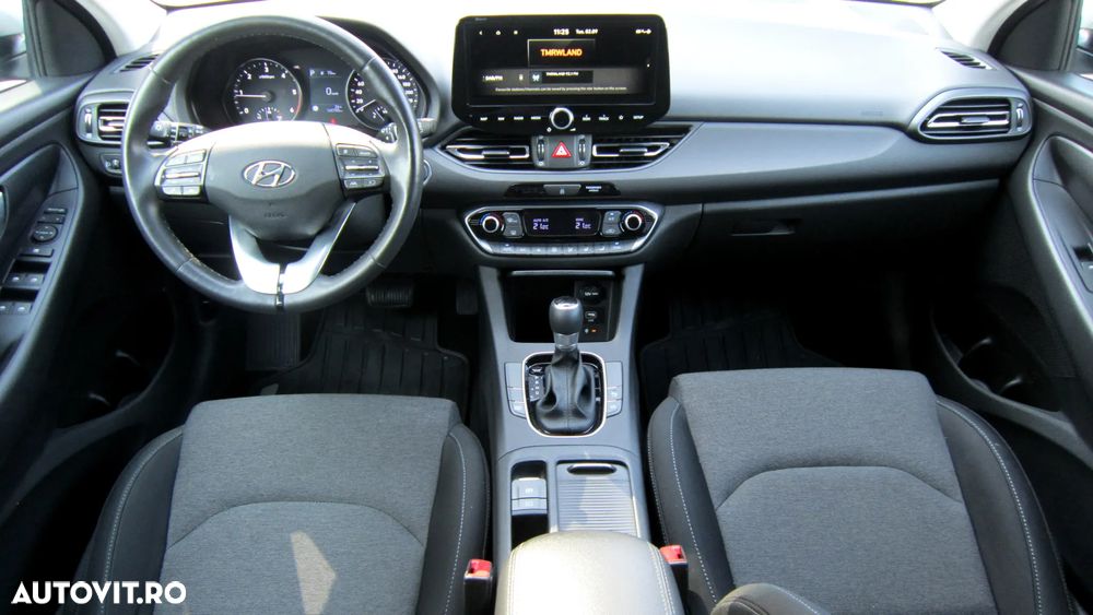 Hyundai i30 1.6 CRDI DCT Select - 6