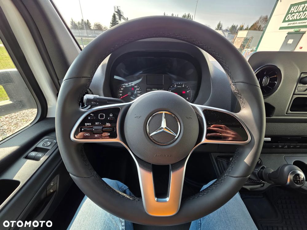 Mercedes-Benz Sprinter 317 Kontener Izoterma - 11