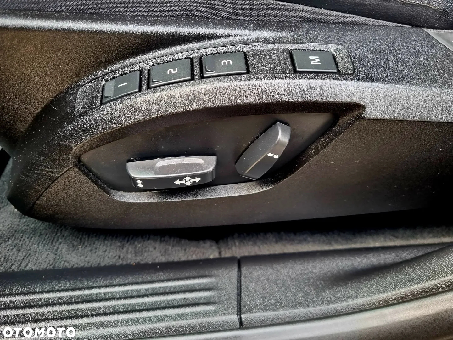 Volvo V40 T2 Geartronic RDesign - 10