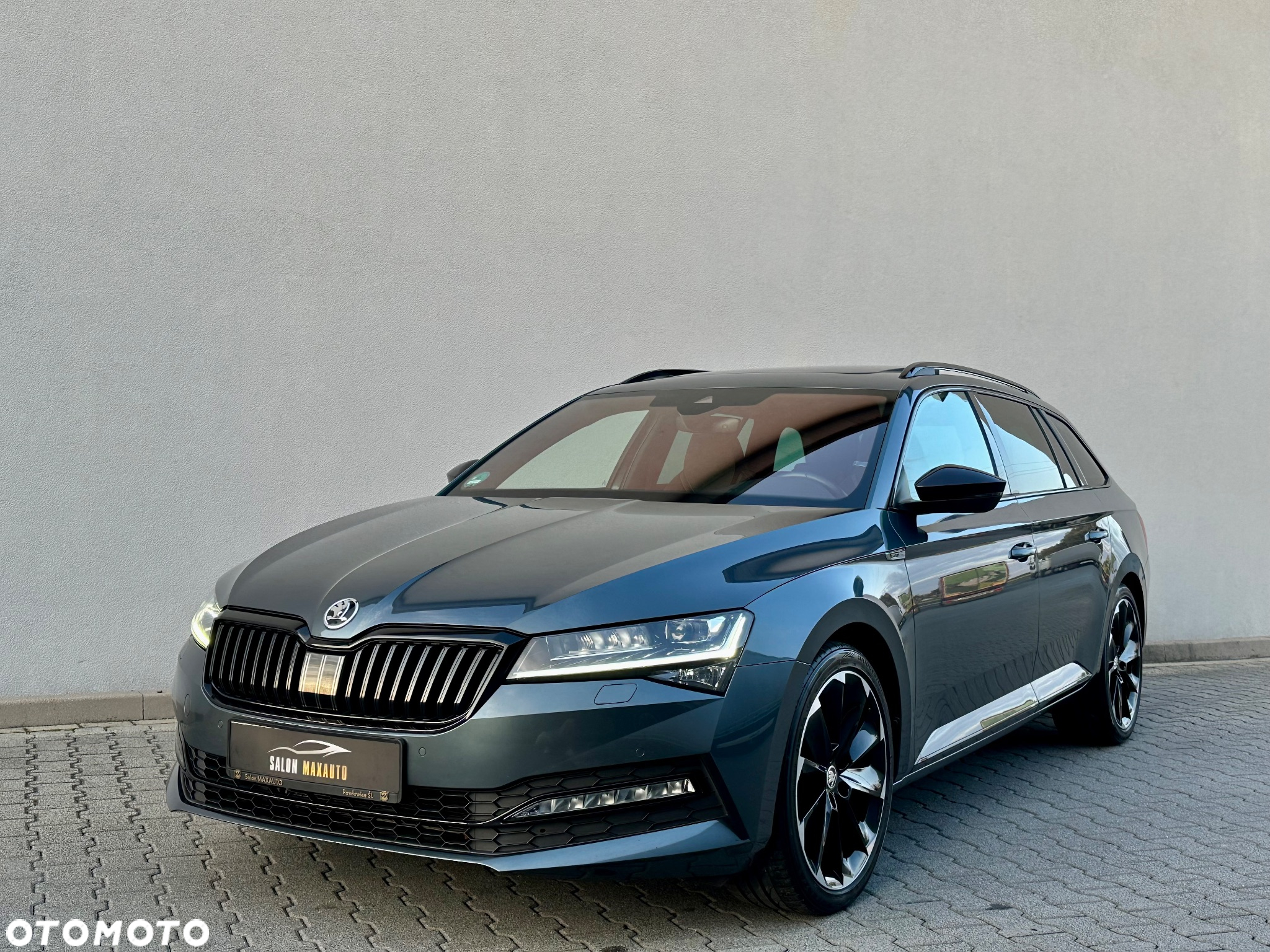 Skoda Superb 2.0 TDI DSG Sportline - 8