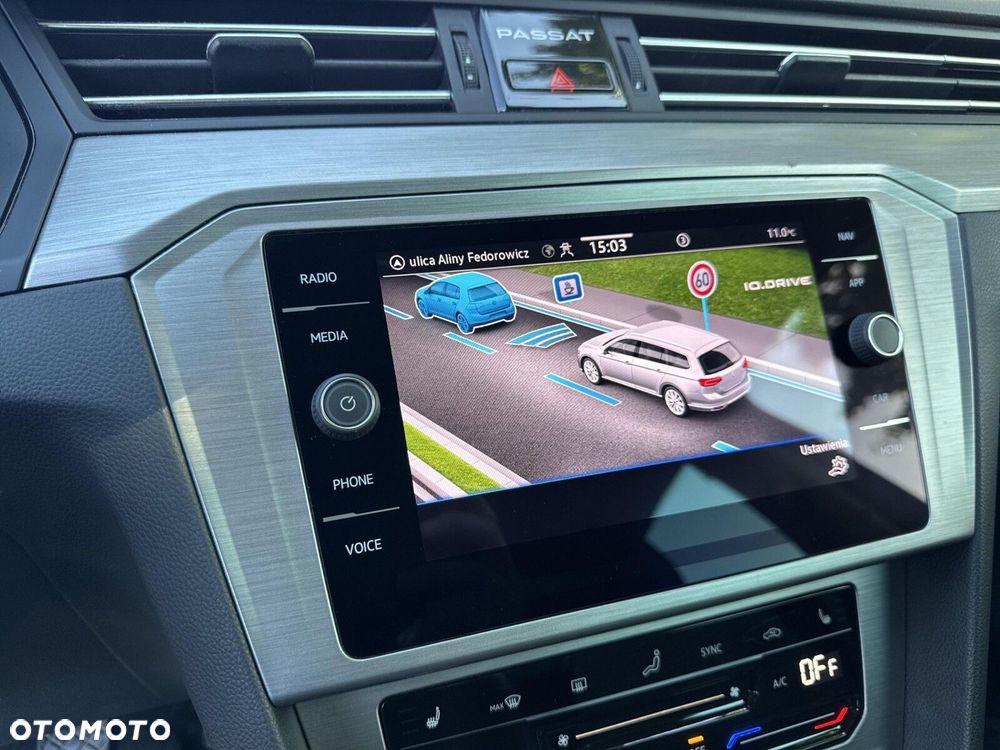 Volkswagen Passat - 28