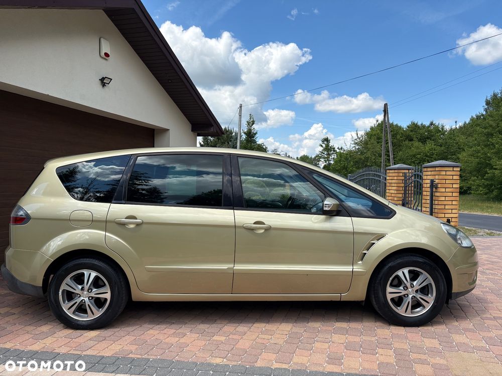 Ford S-Max - 8