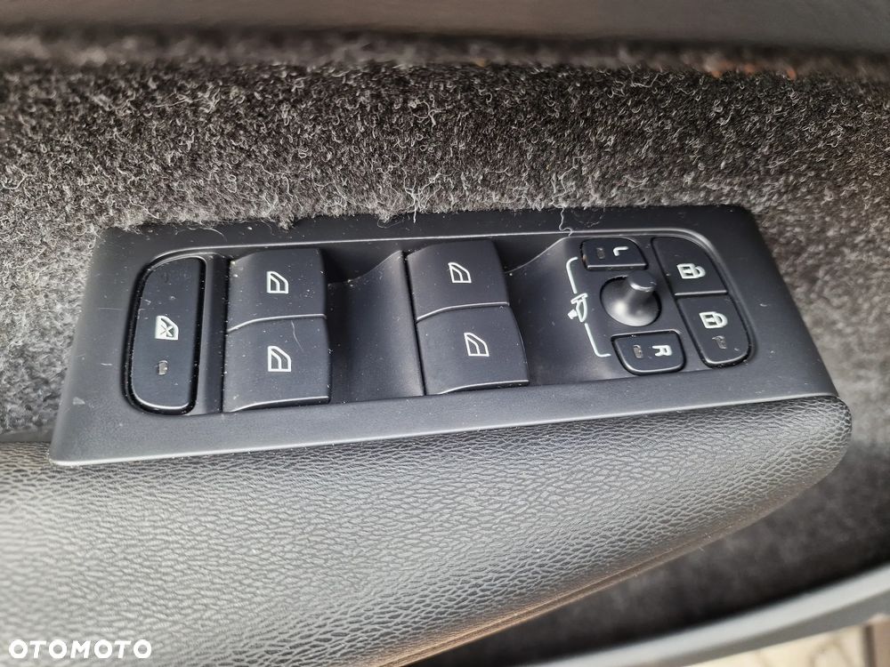 Volvo XC 40 D3 Momentum Pro - 34