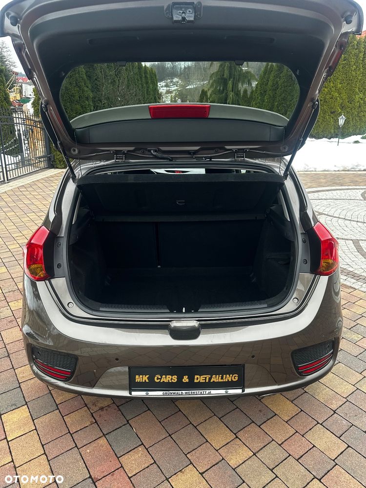 Kia Ceed 1.4 CVVT ISG Dream Team Edition - 17