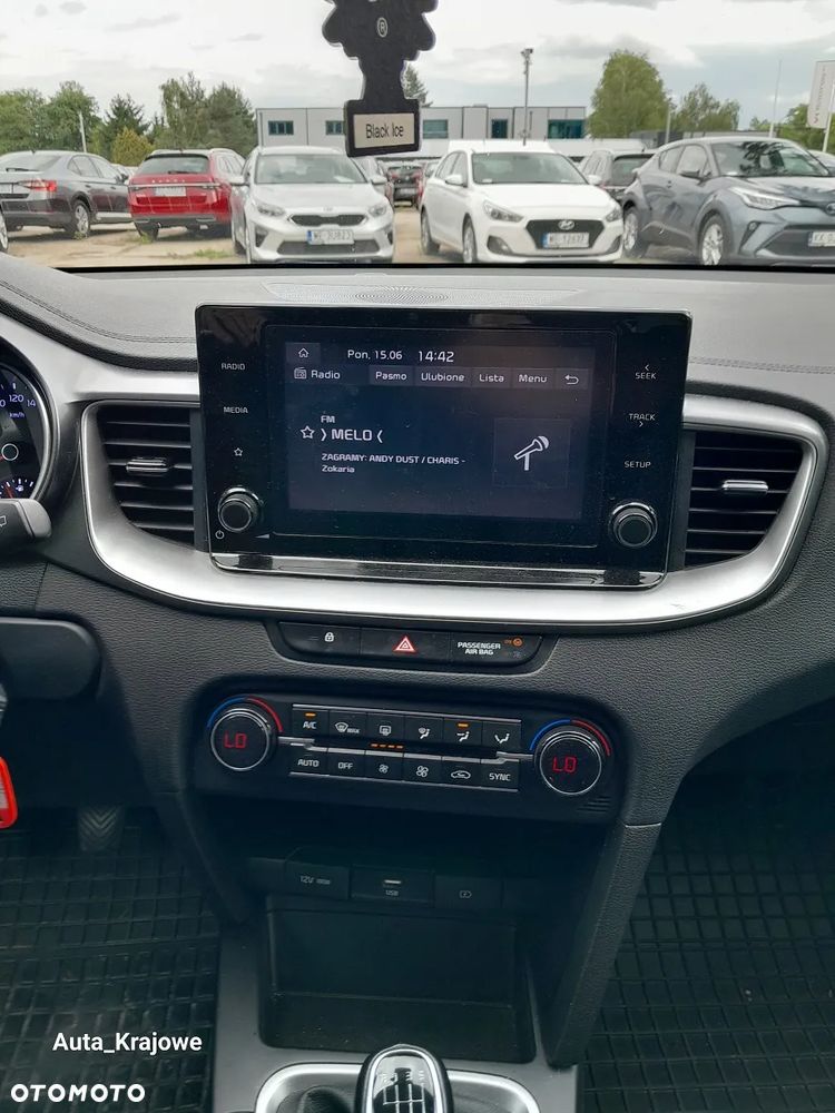 Kia Ceed 1.5 T-GDI M - 13