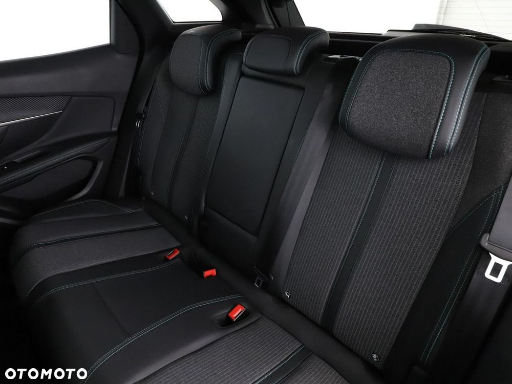 Peugeot 3008 225 e-EAT8 Allure - 19