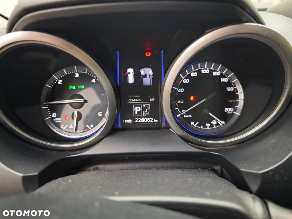 Toyota Land Cruiser LC 2.8 D-4D Invincible - 13