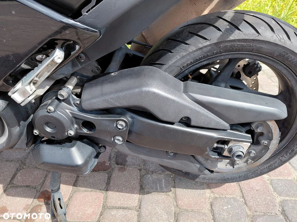 Yamaha Tmax - 18