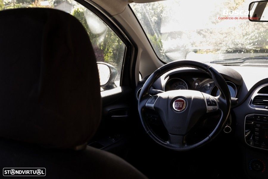 Fiat Punto 1.3 M-Jet Lounge S&S - 18