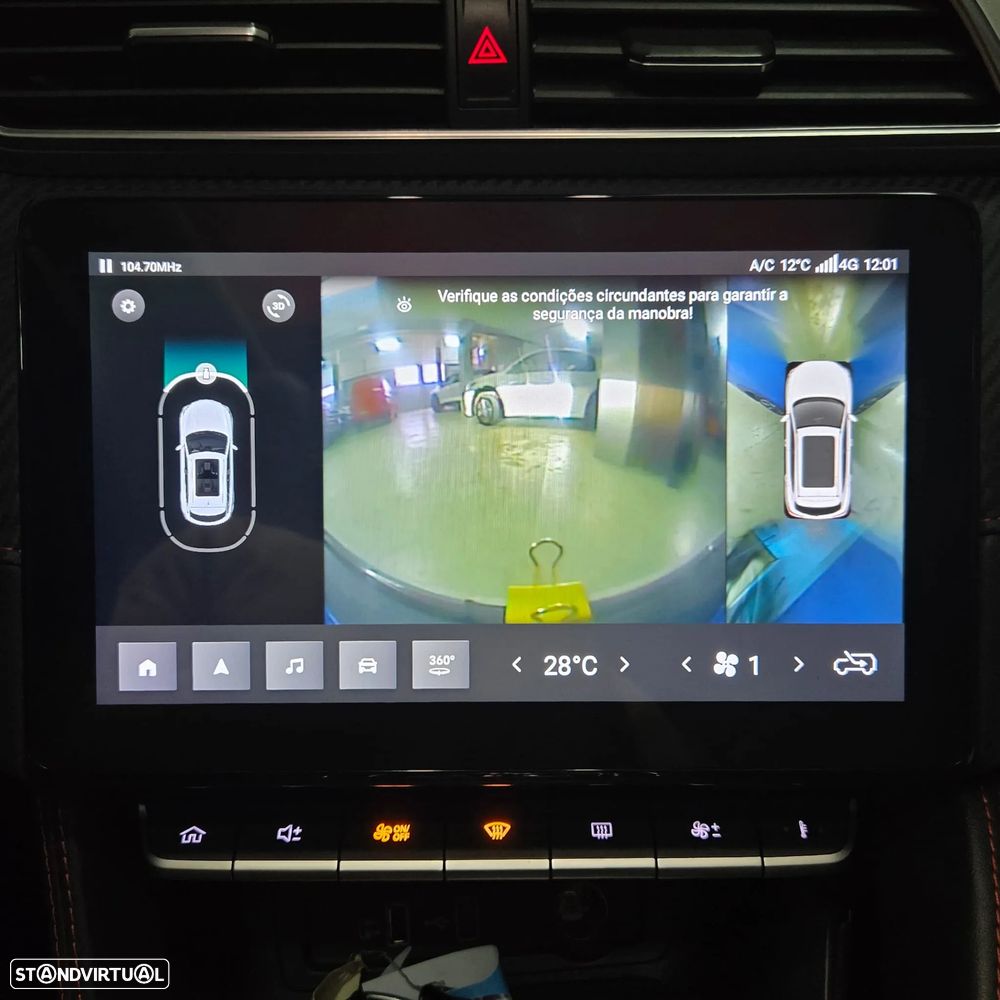 MG ZS EV 72.6 kWh Luxury - 24