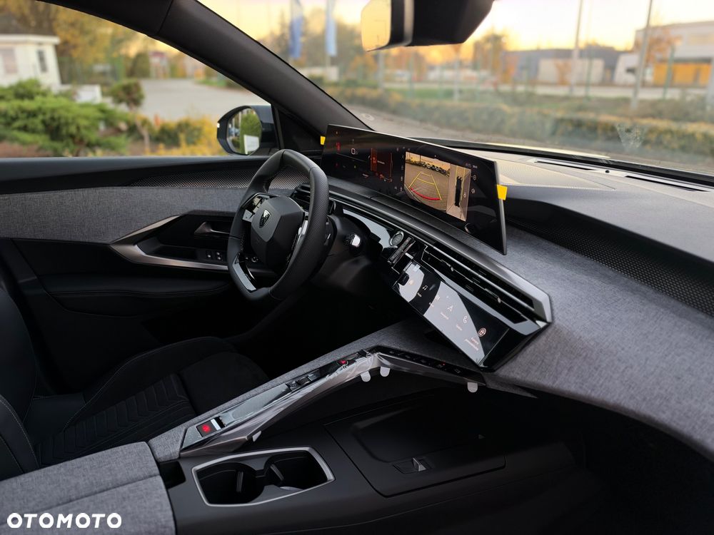 Peugeot 5008 1.2 PureTech mHEV GT S&S e-DCS6 - 20