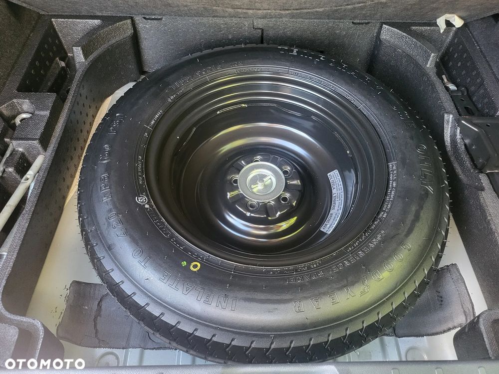 Peugeot 4008 - 10