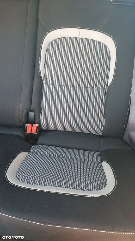 Kia ProCeed 1.6 GDI L - 30