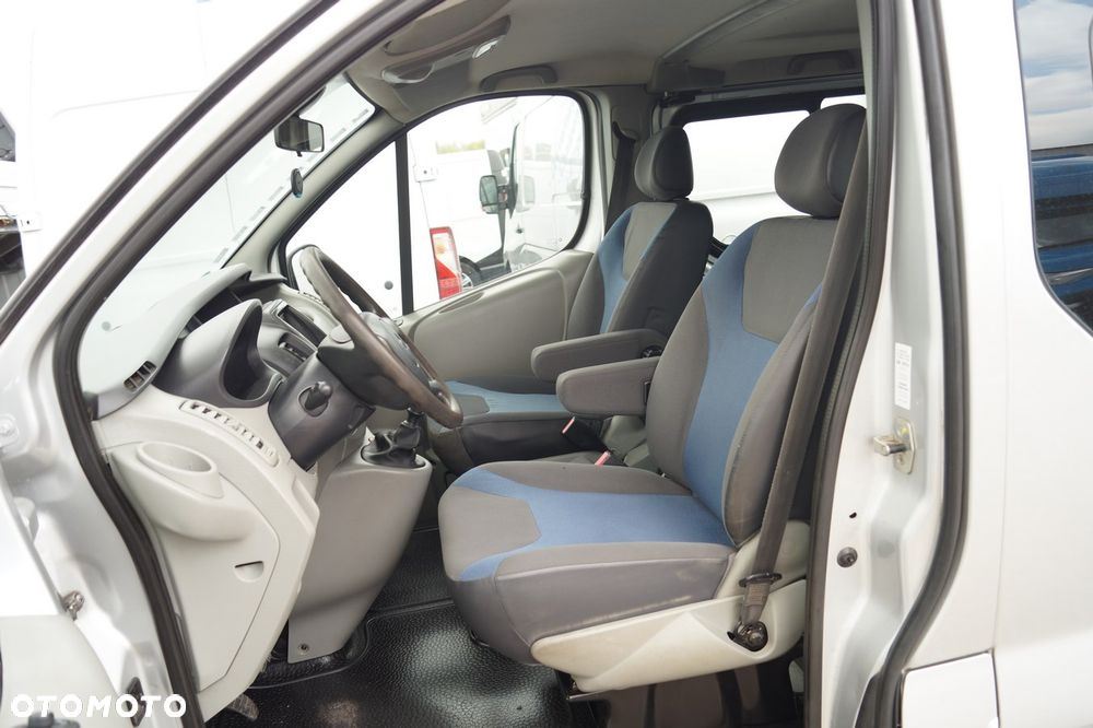 Renault Trafic - 18