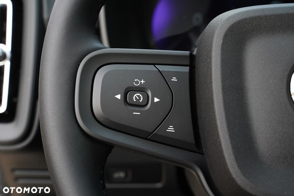 Volvo XC 40 B3 Essential - 13