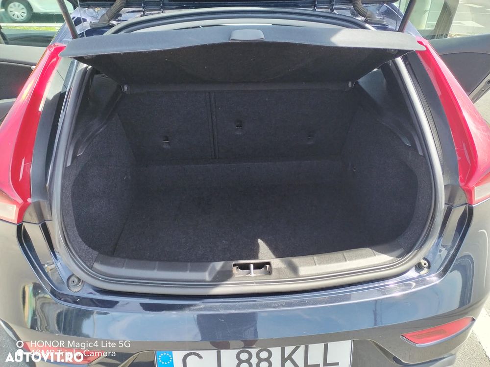 Volvo V40 D2 Basic - 12