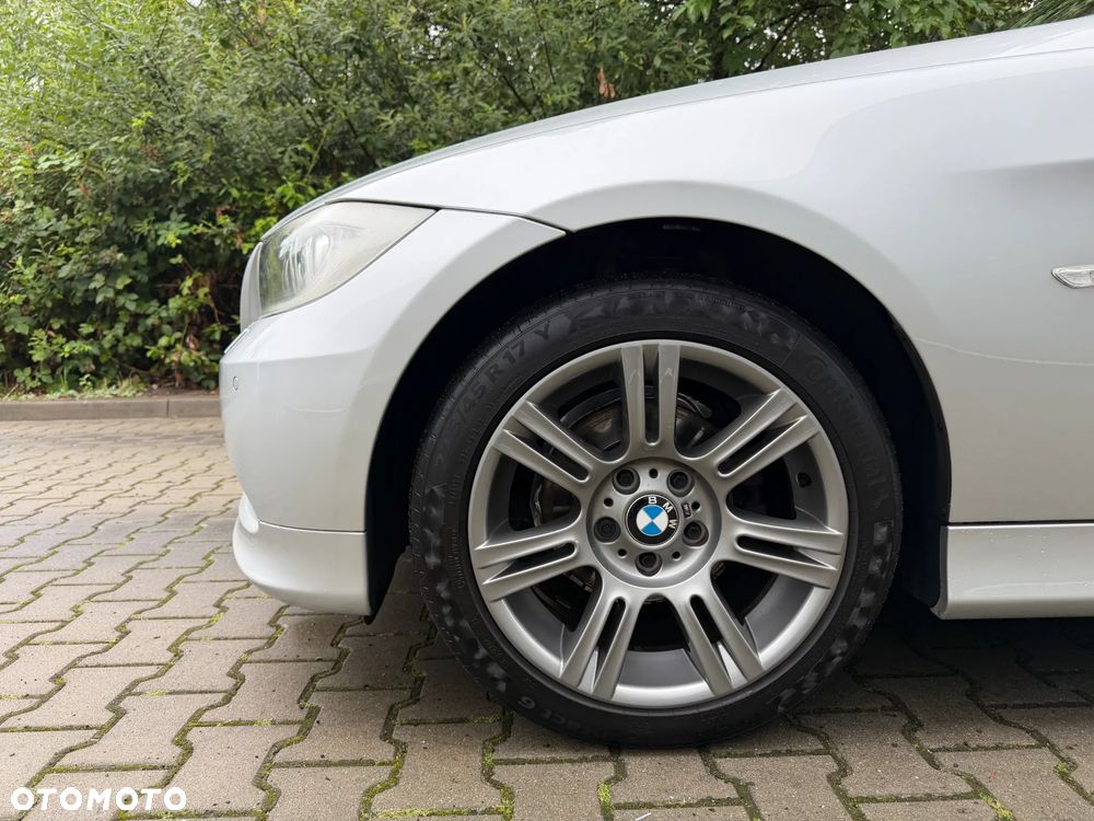 BMW Seria 3 320i - 8