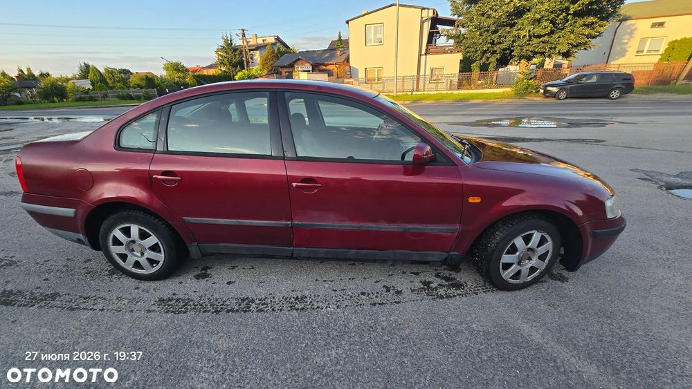 Volkswagen Passat 1.8 - 6