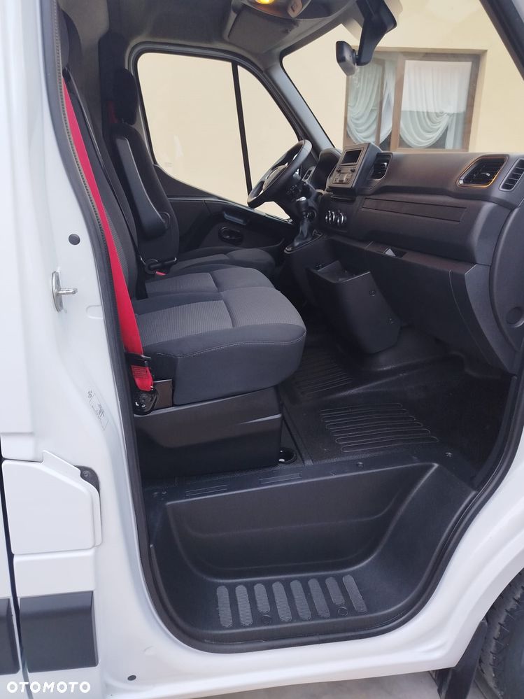 Renault Master - 15