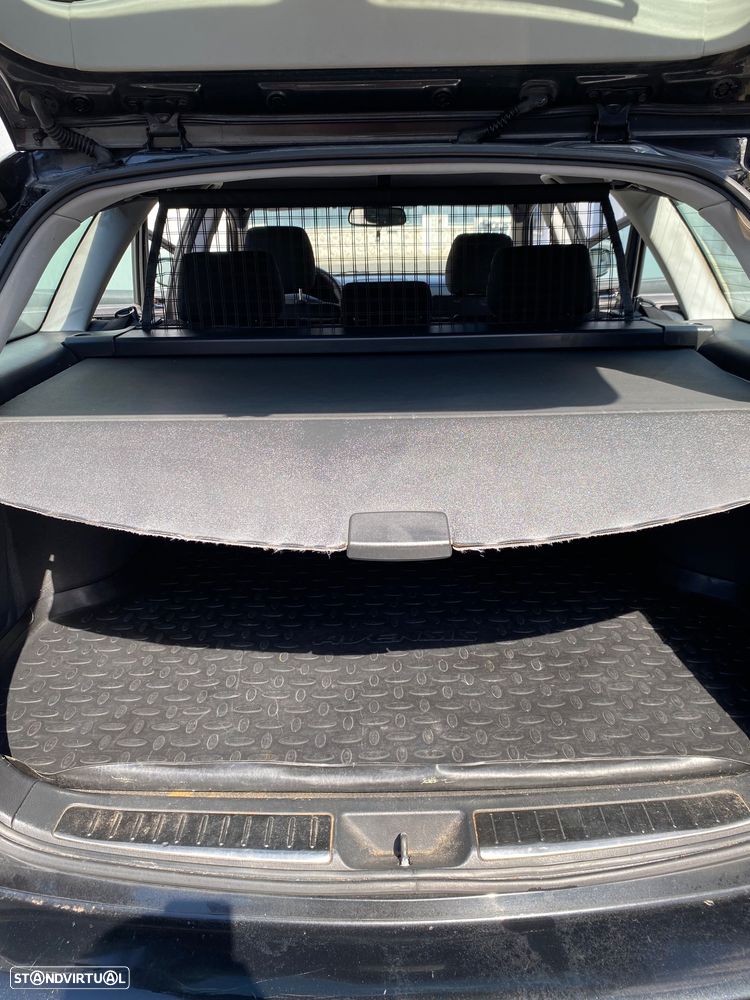 Toyota Avensis SW 2.0 D-4D - 9