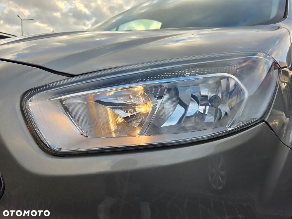 Ford Tourneo Courier ver-1-5-tdci-trend - 39