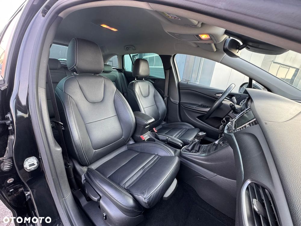 Opel Astra 1.6 CDTI Sport - 13