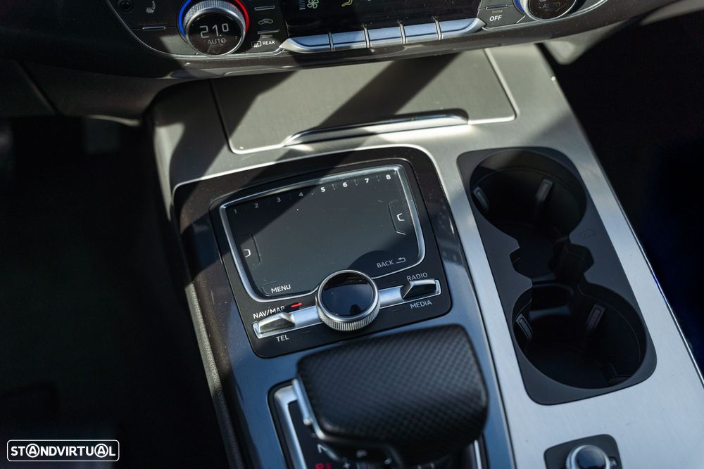 Audi Q7 3.0 TDI e-tron quattro S-line Tiptronic - 36