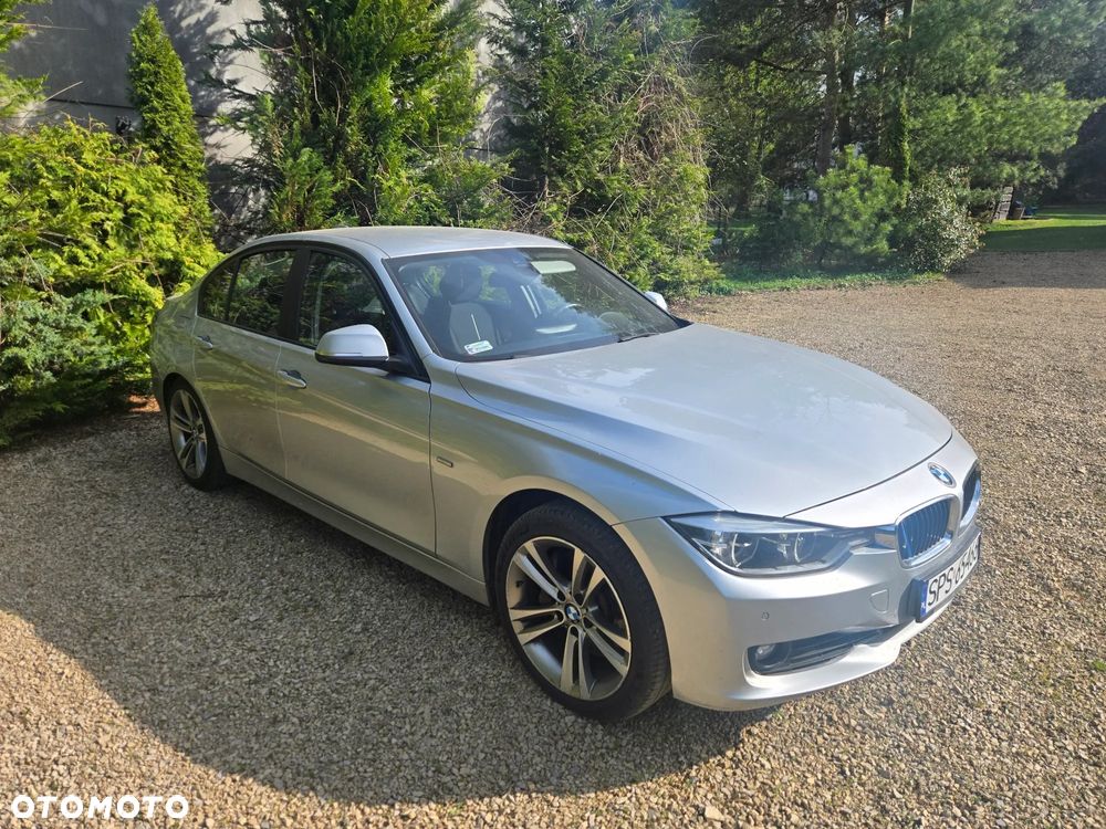 BMW Seria 3 335d xDrive Sport Line - 4