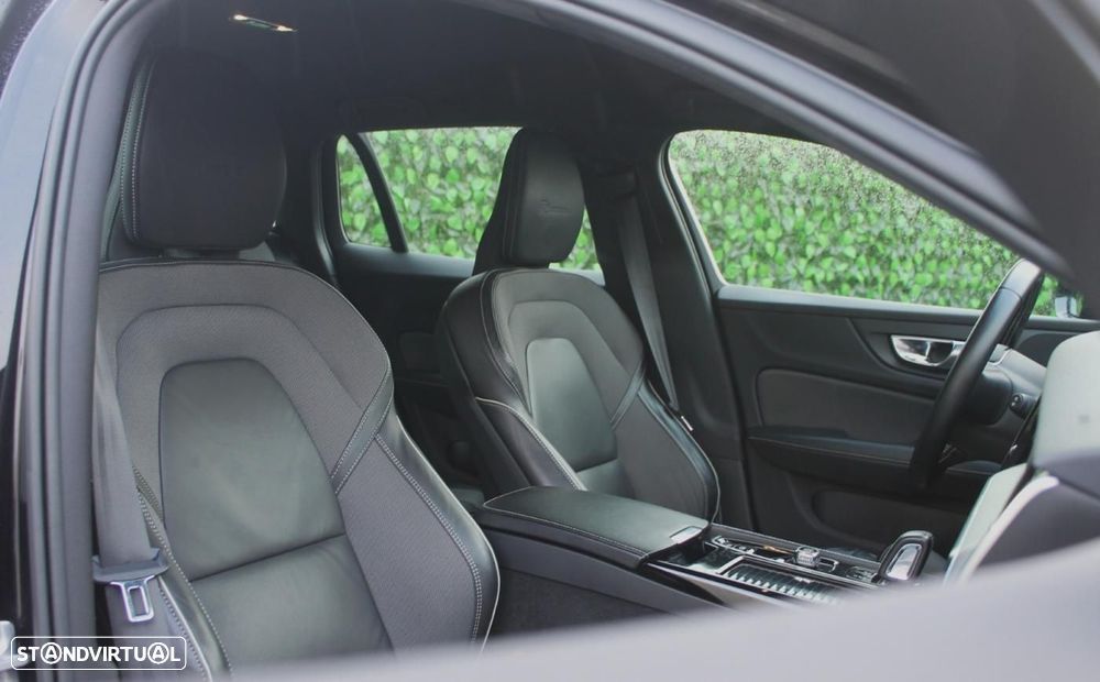 Volvo V60 2.0 T8 AWD TE R-Design - 10