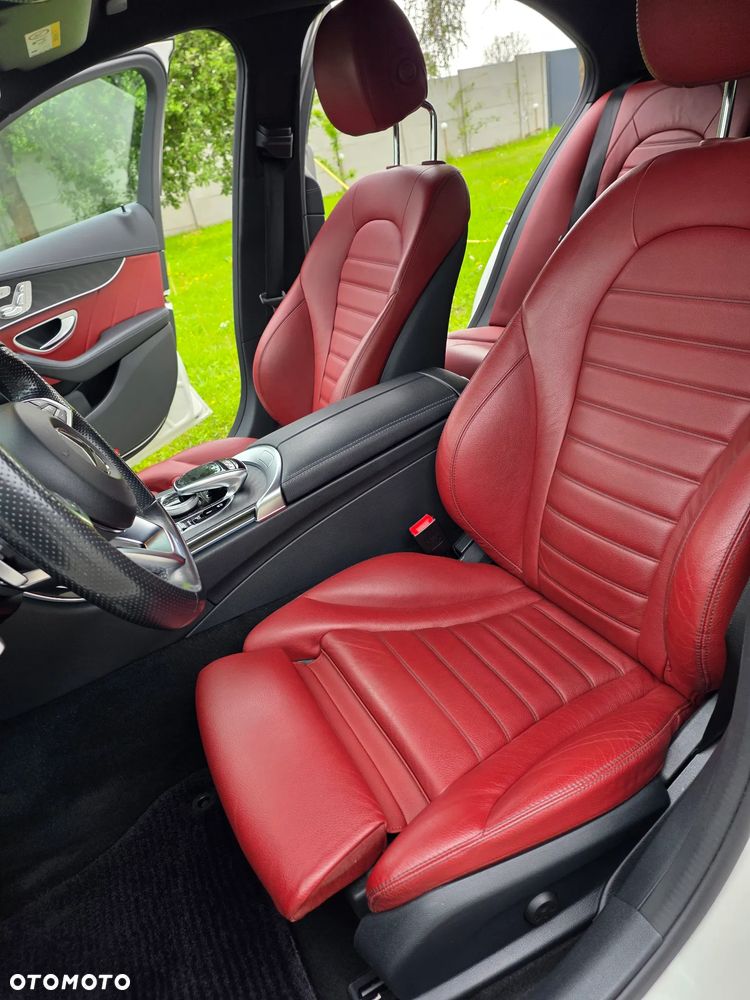 Mercedes-Benz Klasa C AMG 43 4Matic 9G-TRONIC - 25