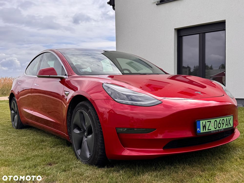 Tesla Model 3 - 8