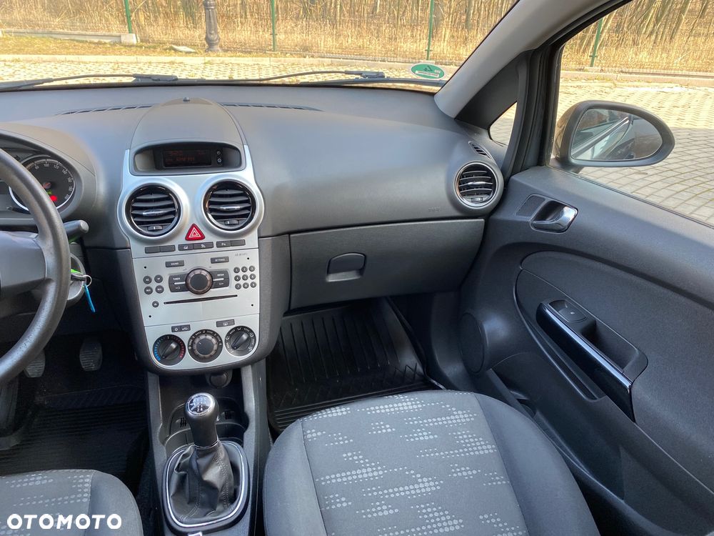 Opel Corsa - 20