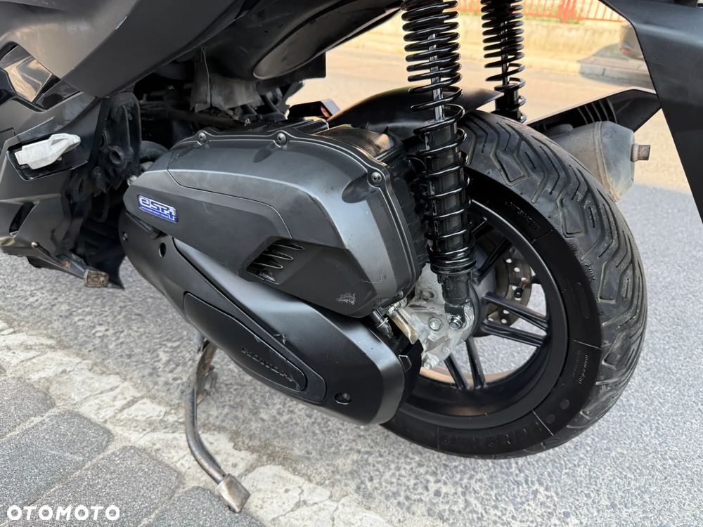 Honda NSS - 27