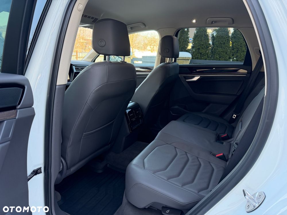 Volkswagen Touareg 3.0 V6 TDI SCR 4Mot Elegance - 13