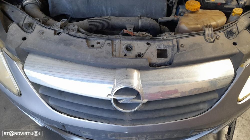 Grelha frente OPEL Corsa D - 2