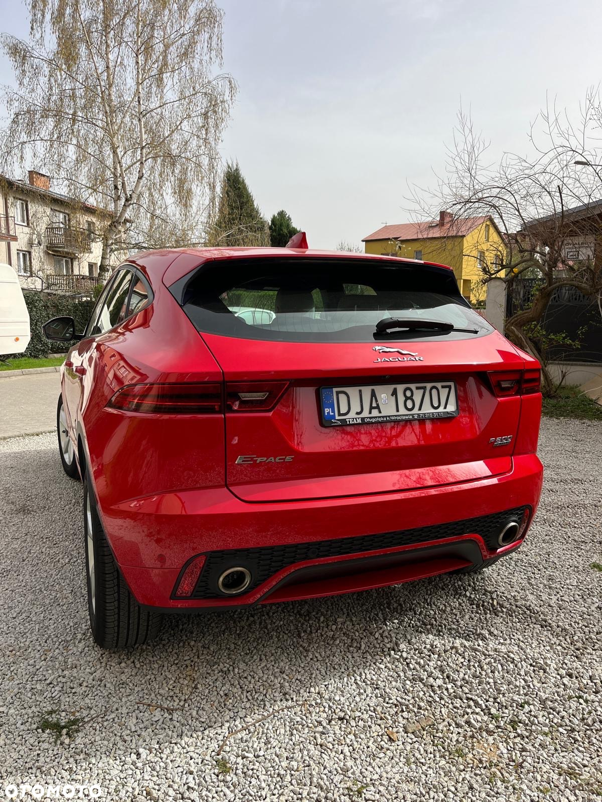 Jaguar E-Pace 2.0 i4P AWD R-Dynamic - 2