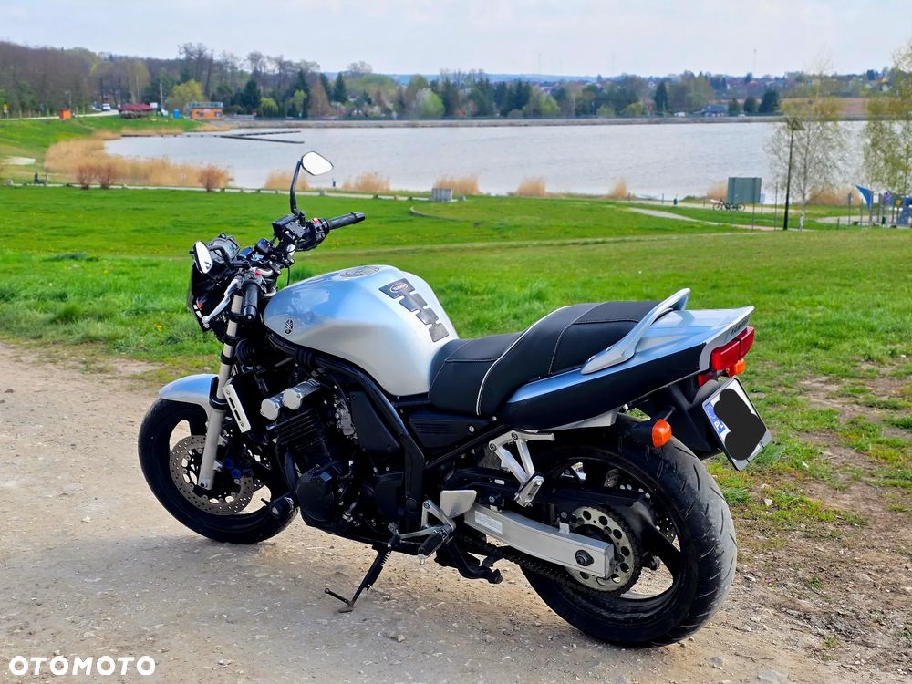Yamaha FZ6 - 4