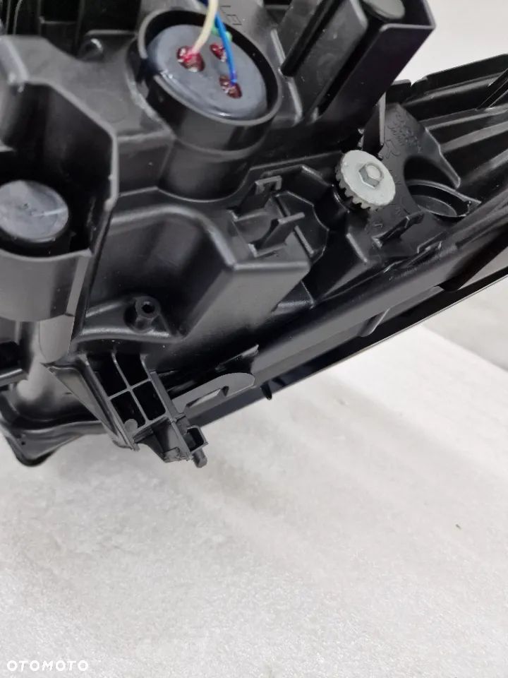 LEXUS NX 300H XENON 14- PRAWA LAMPA PRZEDNIA PRZÓD , NR KOITO 78-15 , NR AUKCJI LL283 - 23
