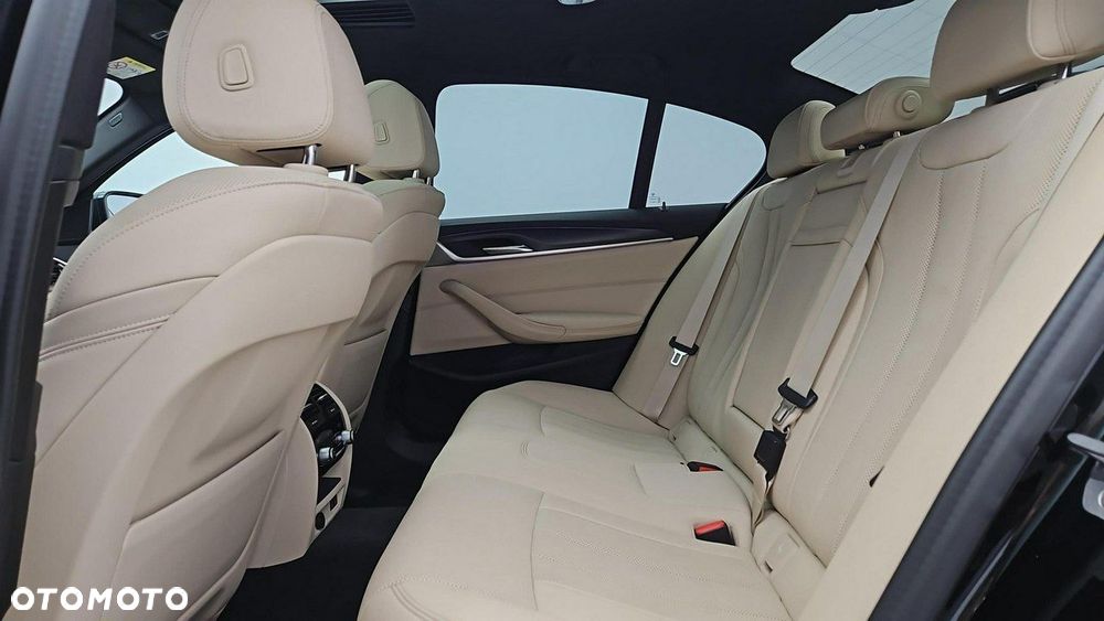 BMW Seria 5 - 23