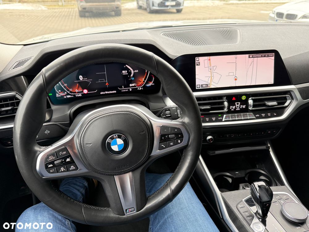 BMW Seria 3 320d Edition Luxury Line Purity - 12