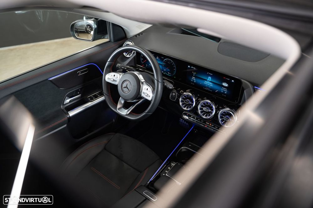 Mercedes-Benz GLA 250 e 8G-DCT AMG Line - 13