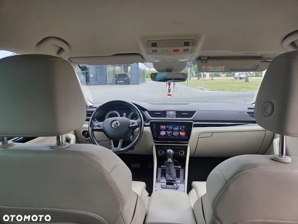 Skoda Superb 2.0 TDI L&K DSG - 7