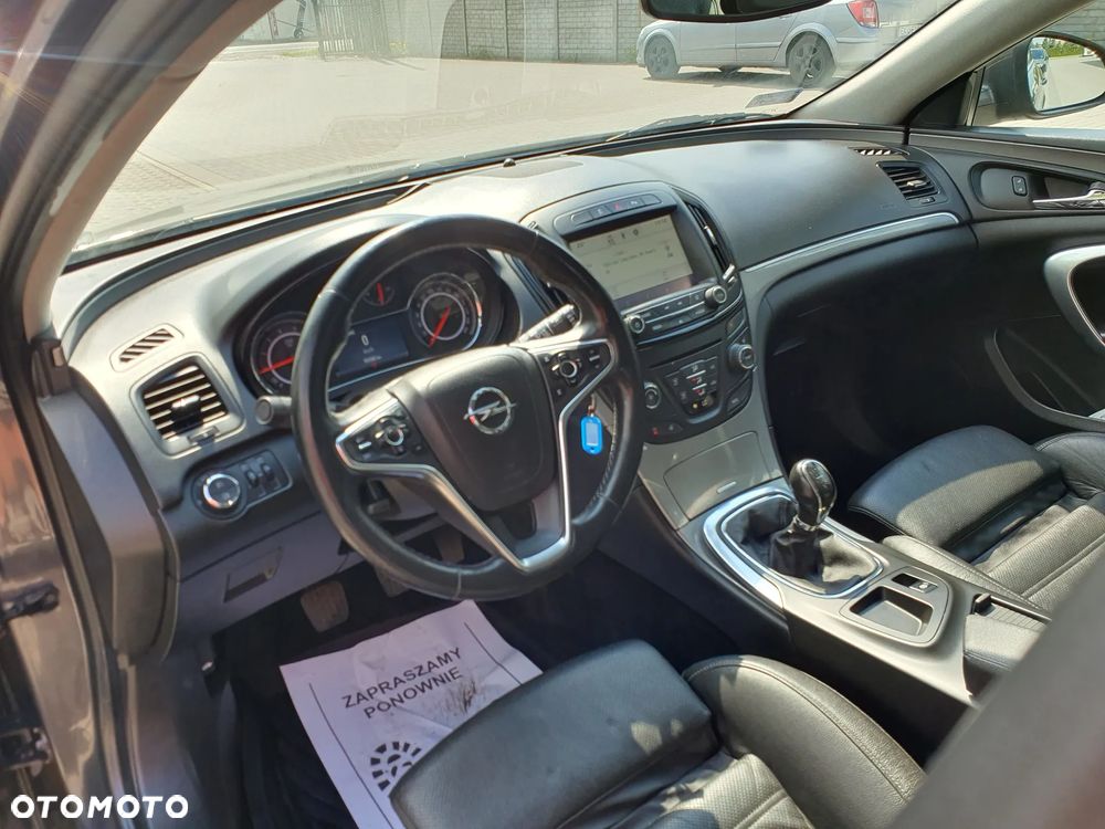 Opel Insignia - 25