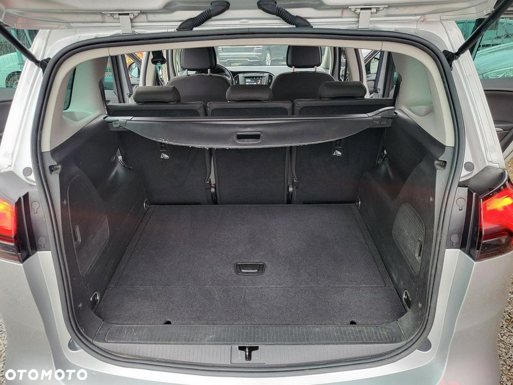 Opel Zafira - 24